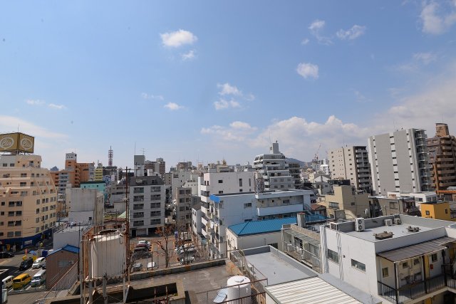 眺望　この写真は同マンションの他のお部屋のものです