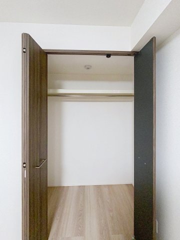 セレスティア西寺尾 1の内装写真