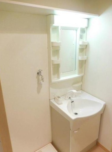 洗面設備　忙しい朝には欠かせない洗面所です