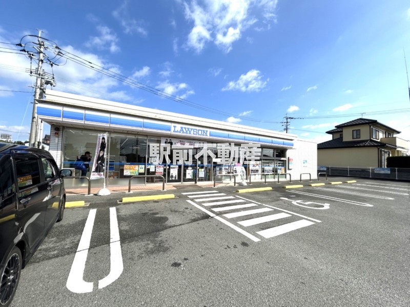 コンビニ　ローソン　八女室岡店（コンビニ）まで400m