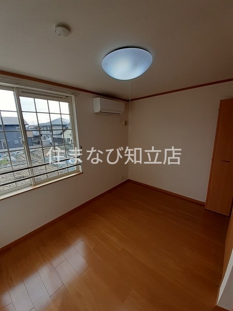 その他　同型別部屋写真（反転）