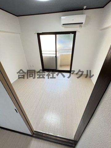 その他部屋・スペース　広くて明るい寝室