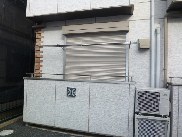 セキュリティ　雨戸