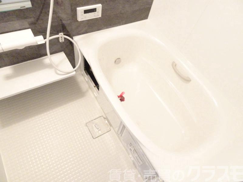 バス・シャワールーム　追い焚き機能付きバス♪