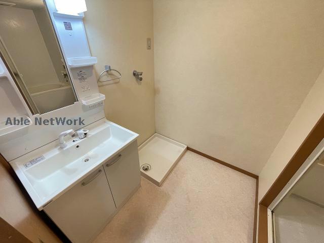 洗面設備　※同物件、別部屋の写真です