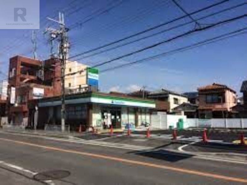 コンビニ　ファミリーマート摂津正雀三丁目店（コンビニ）まで280m