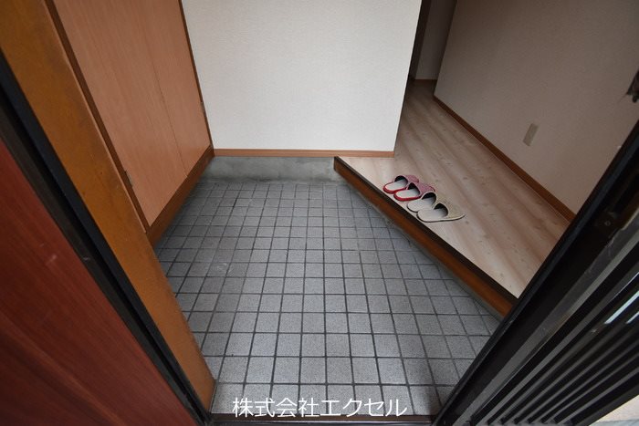 玄関　シューズボックス完備の玄関です。