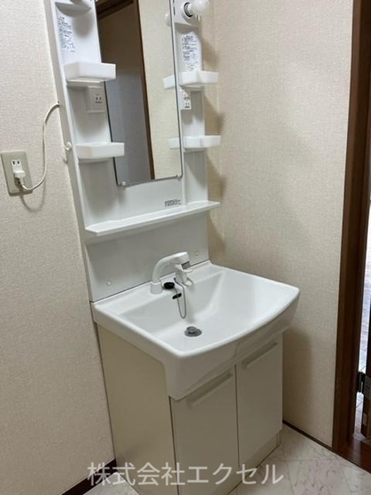 洗面設備　独立洗面台です。