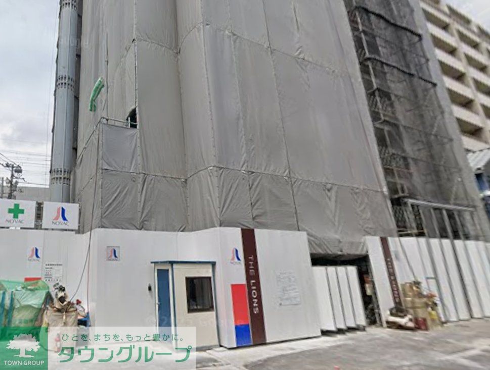 エントランス　★お問い合わせはタウンハウジングまで★