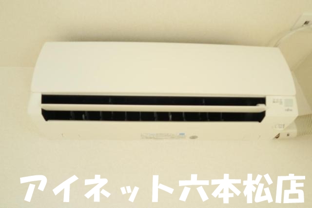 その他設備　エアコン付きで一年中快適に過ごせます。