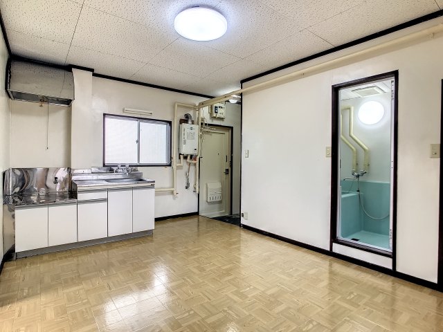 玄関　味のあるお部屋ですね