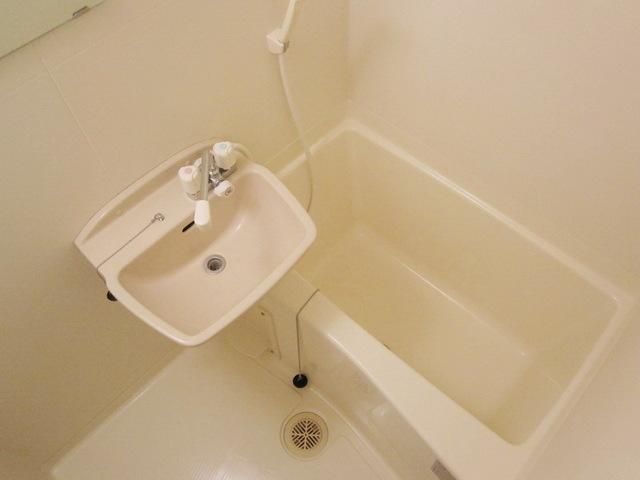 バス・シャワールーム　☆お風呂に入って疲れも汚れもサヨナラ～☆