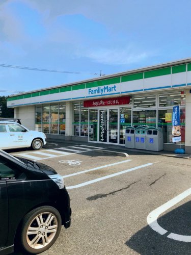 コンビニ　ファミリーマート神辺町新湯野店（コンビニ）まで357m