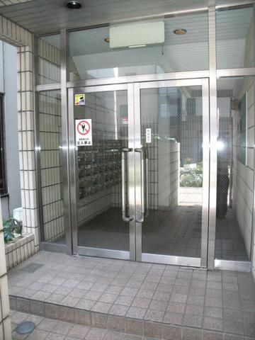 エントランス　お問合せはタウンハウジングまで！※現地待合わせ相談可能