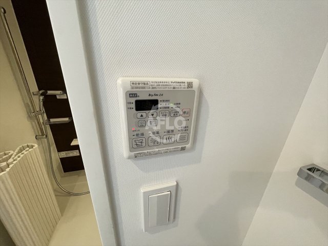 その他　レジディア堺筋本町プレイス　浴室乾燥機