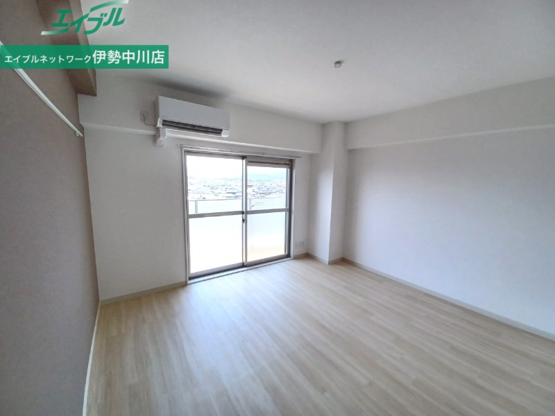 居室・リビング　同じ建物の別部屋の写真です