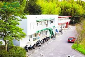 高校・高専　三重県立四日市高等学校（高校・高専）まで400m