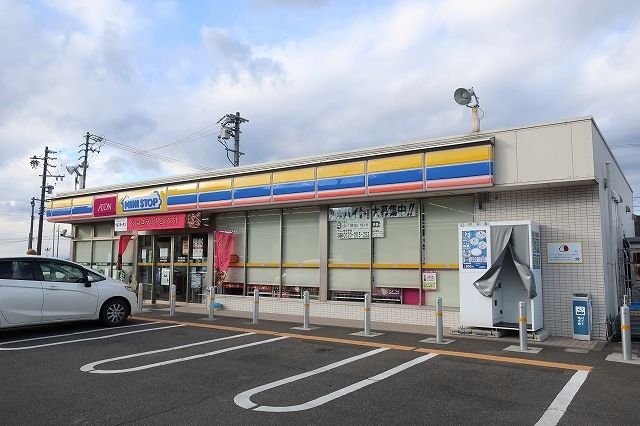 コンビニ　ミニストップ（コンビニ）まで1300m