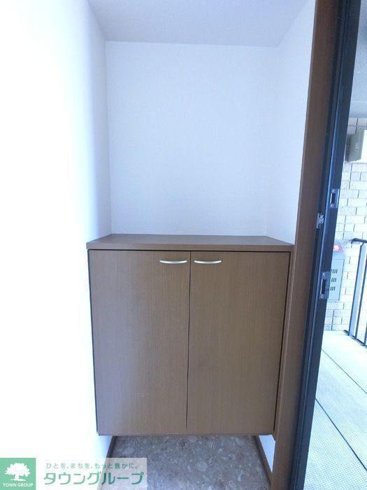 玄関　★同施工タイプイメージ(反転)★