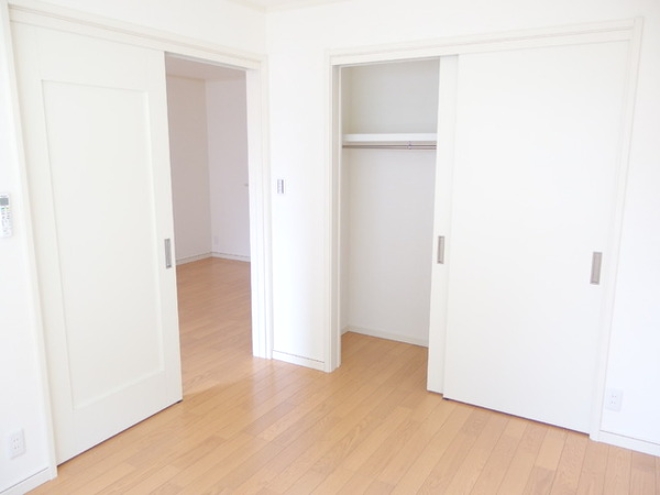 収納　【参考】同建物内の別のお部屋の画像です