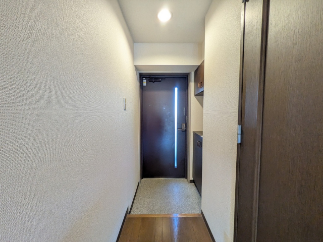 玄関　同タイプの他のお部屋
