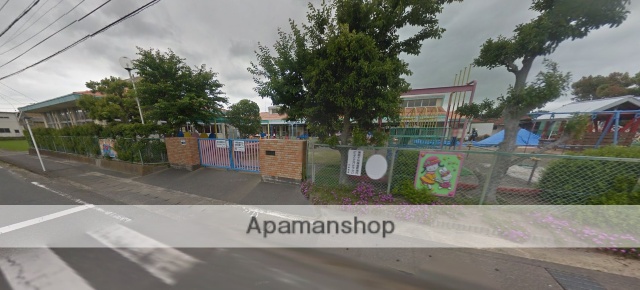 幼稚園・保育園　中幼稚園（幼稚園・保育園）まで3831m