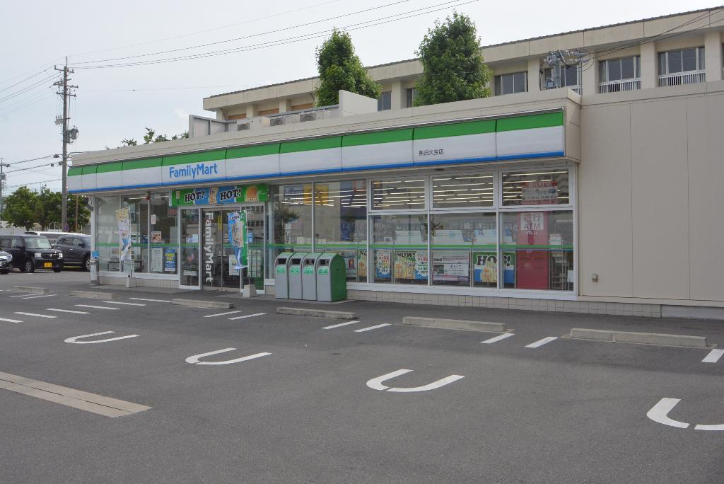 その他　ファミリーマート熱田大宝店（その他）まで522m