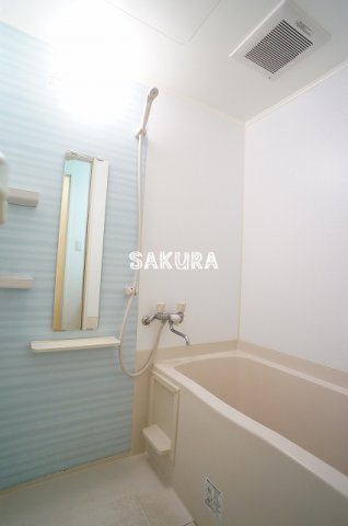 バス・シャワールーム　日々の疲れを癒すお風呂です♪