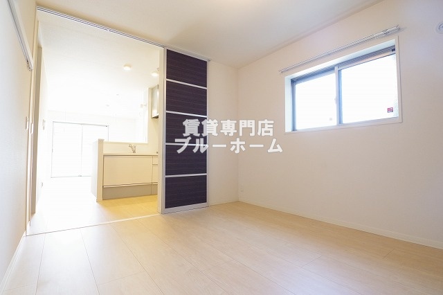 その他部屋・スペース　6.4帖の広めの洋室！