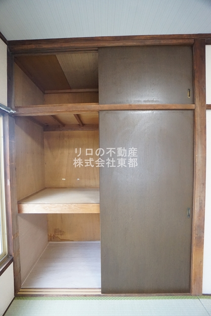 収納　押入れタイプはお荷物が多い方も安心の収納力です☆