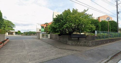 中学校　守谷市立御所ケ丘中学校（中学校）まで670m