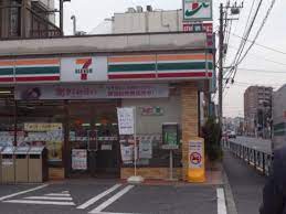 コンビニ　セブンイレブン杉並高井戸東4丁目店（コンビニ）まで176m