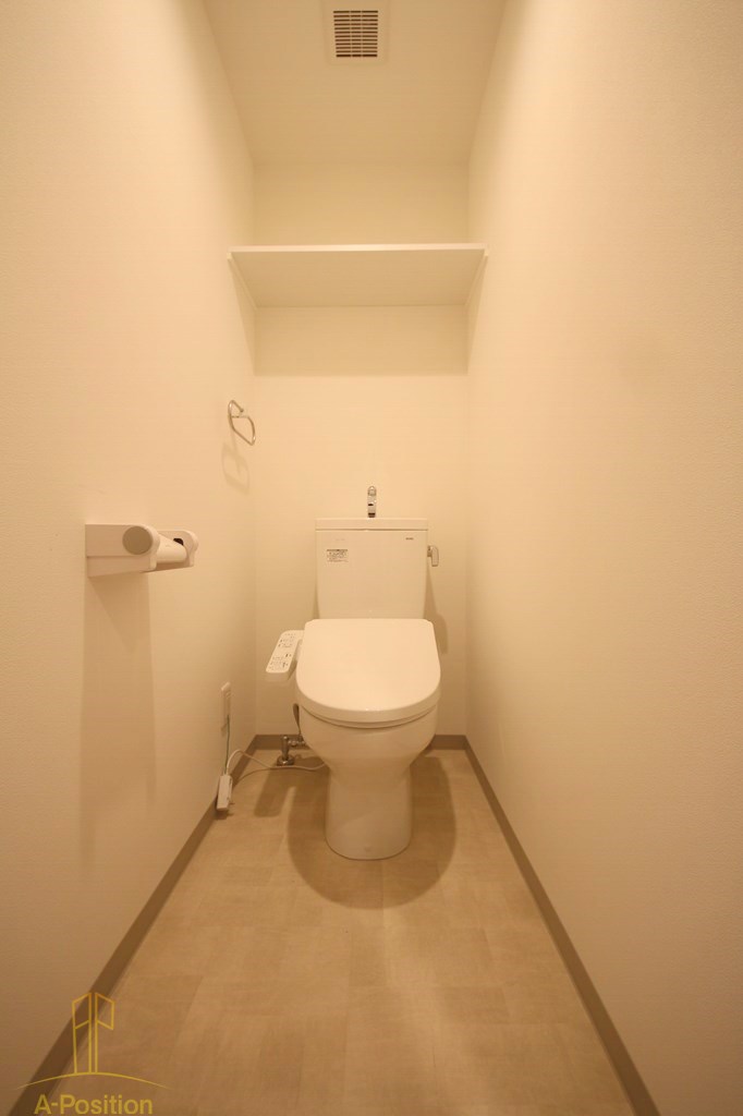 トイレ　NINE RESIDENCE