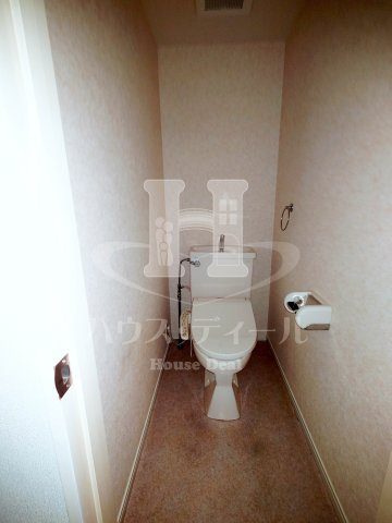トイレ　落ち着いたトイレです