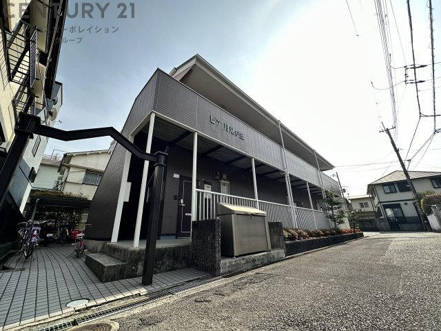 建物外観　敷地内に駐車場があります！