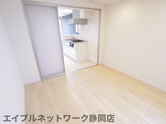 居室・リビング　居間です