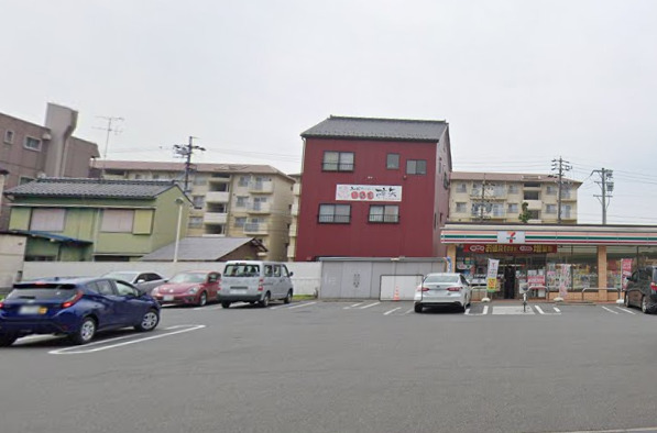コンビニ　セブンイレブン 名古屋畑江通8丁目店（コンビニ）まで117m