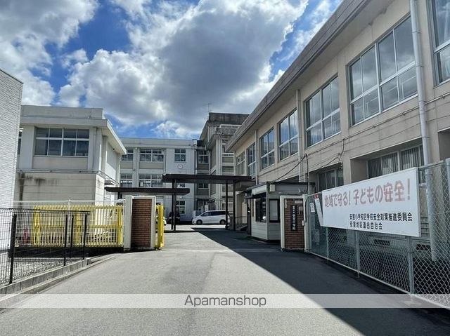 小学校　安室小学校（小学校）まで729m