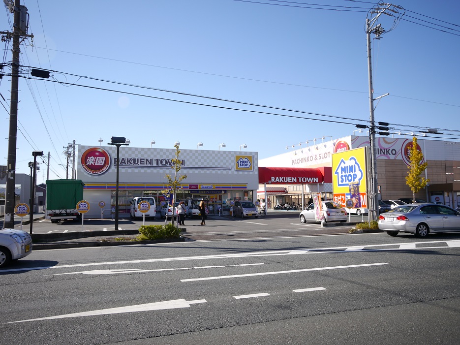 コンビニ　ミニストップ 袋井楽園店（コンビニ）まで302m