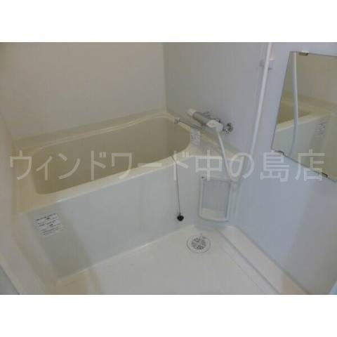 バス・シャワールーム　詳細は、ウィンドワード中の島までご相談下さい。
