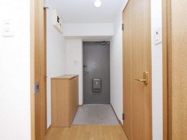 玄関　玄関　※概略資料につき現況を優先します。