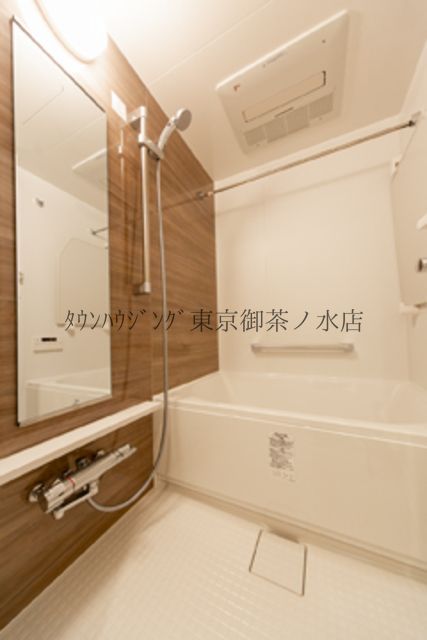 バス・シャワールーム　※写真は同タイプ住戸です。