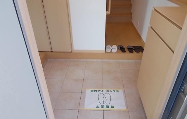 ＪＲ川越線 笠幡駅 徒歩25分 2階建 築12年の玄関写真