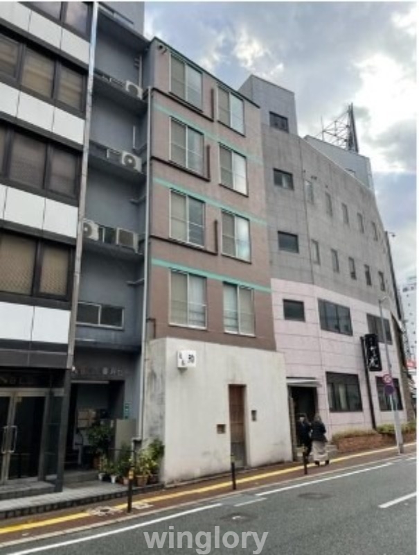 香月ビルの外観写真
