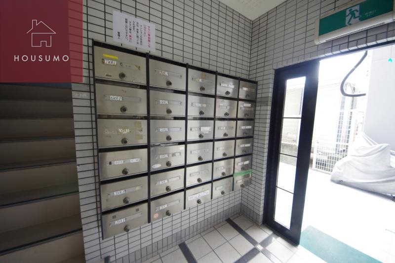ロビー　建物の内部です