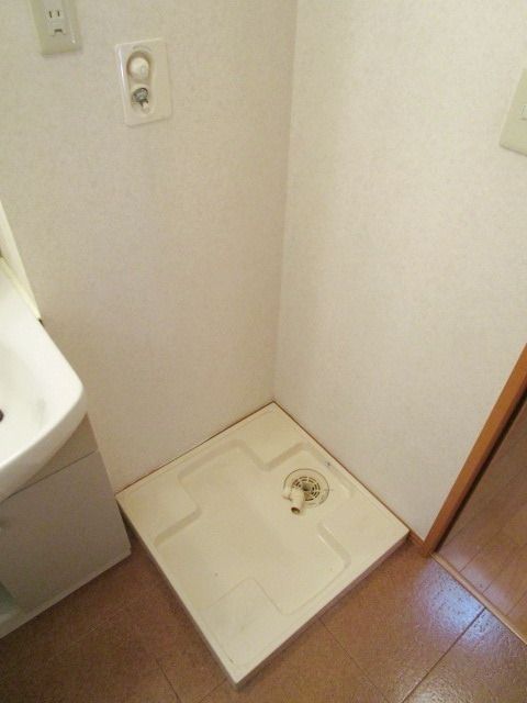 その他　★室内に洗濯機が置けます★