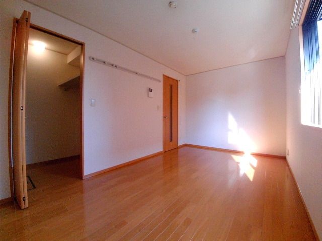 居室・リビング　★広くてきれいな洋室ですよ♪★