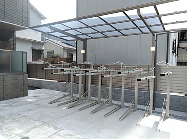 阪急宝塚線 岡町駅 徒歩4分 3階建 築7年の外観写真