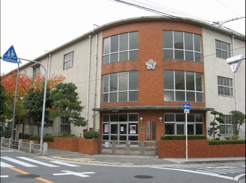 阪急宝塚線 岡町駅 徒歩4分 3階建 築7年の周辺写真