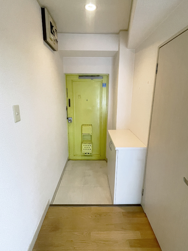 アシスト第5金沢マンションの玄関写真